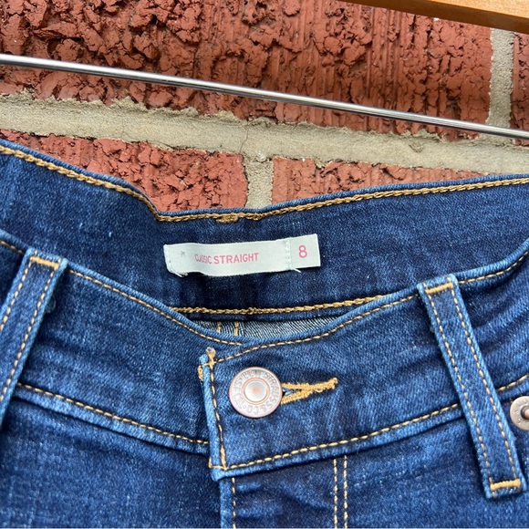 Levi’s Dark Denim Classic Straight Leg Denim High Rise Jeans - Picture 3 of 3